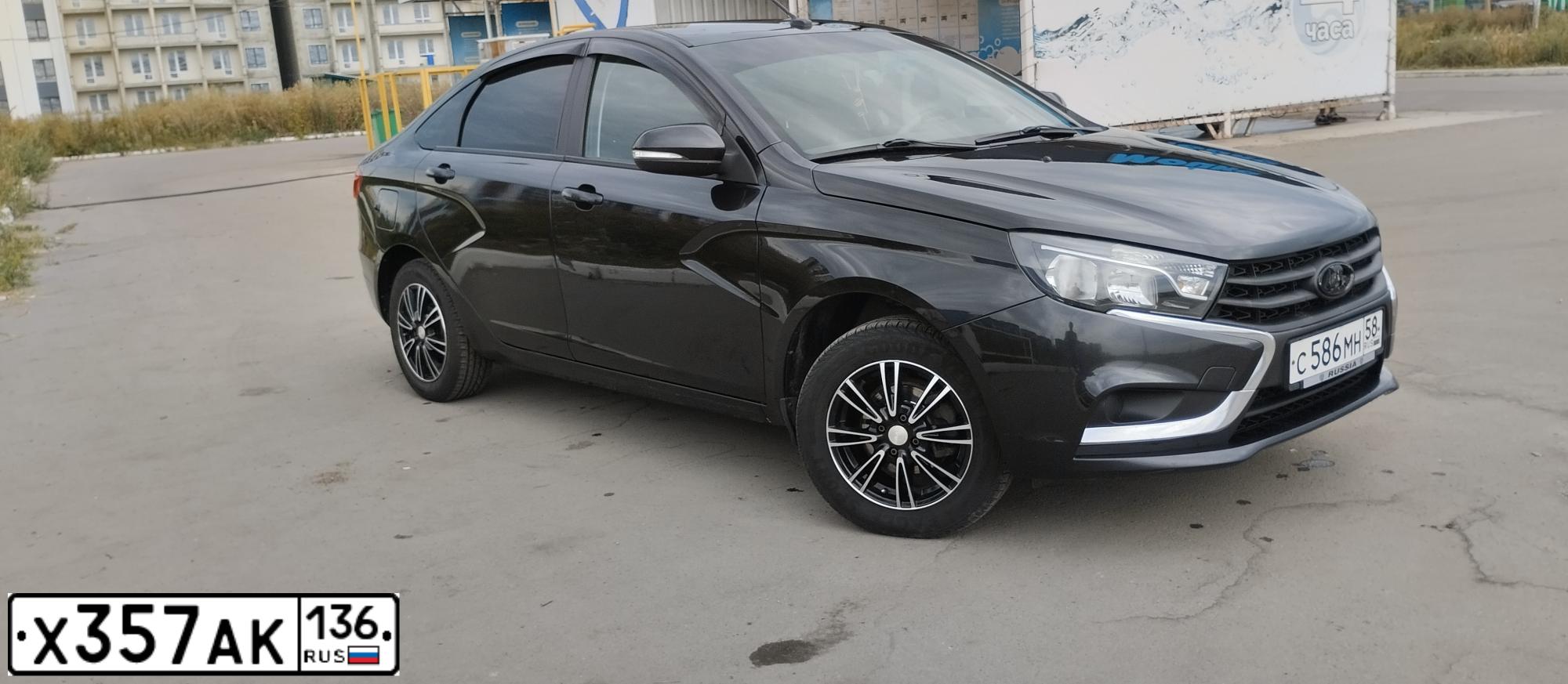 Фото автомобиля LADA VESTA, 2016 — госномер С586МН58. Цвет: ЧЕРНЫЙ
