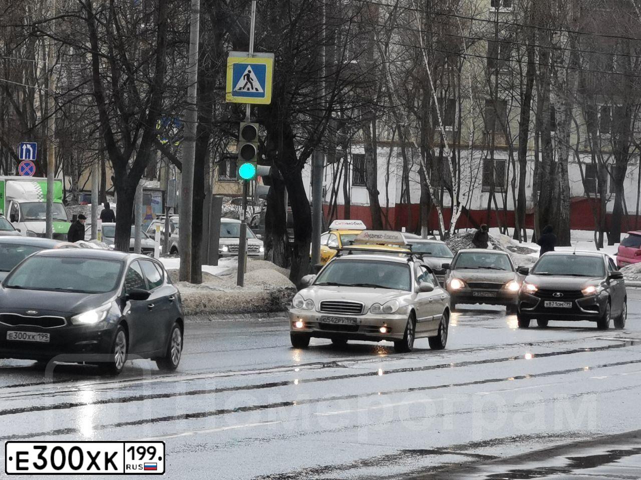 Фото автомобиля ЛЕНД РОВЕР РЕНДЖ РОВЕР ЭВОК, 2014 — госномер С898СС197. Цвет: ЧЕРНЫЙ