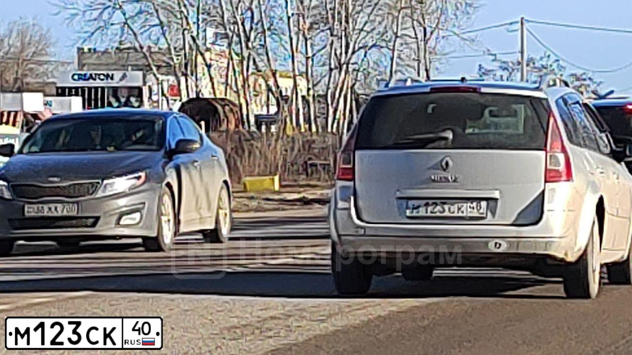 Фото автомобиля LADA GRANTA, 2013 — госномер М688ТА67. Цвет: СЕРО-СИНИЙ