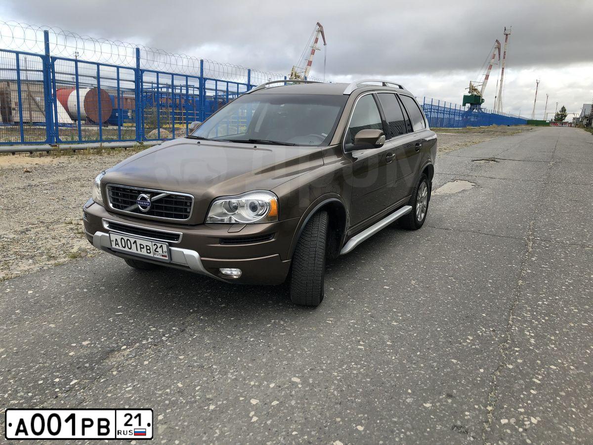 Фото автомобиля VOLVO XC90, 2012 — госномер В045ХН89. Цвет: Коричневый