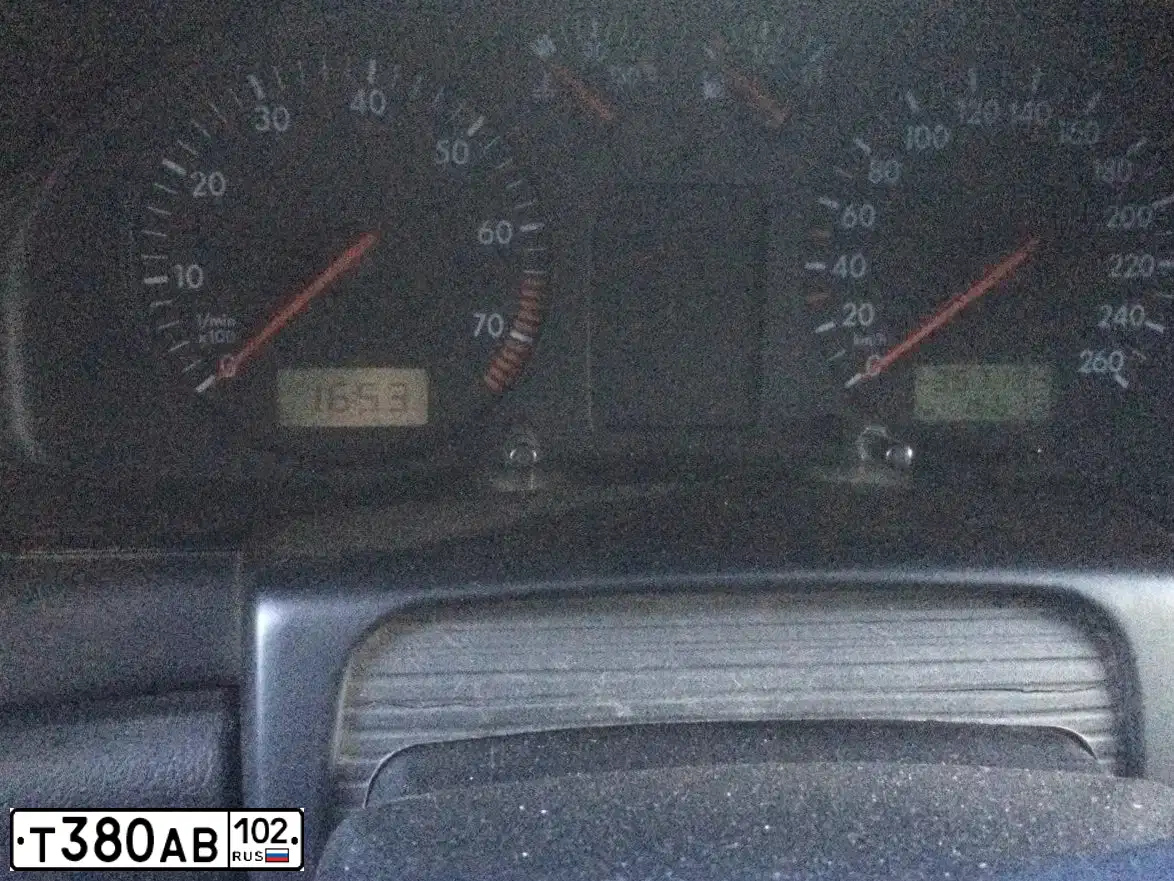 Фото автомобиля VOLKSWAGEN PASSAT, 1998 — госномер Т380АВ102. Цвет: СИНИЙ