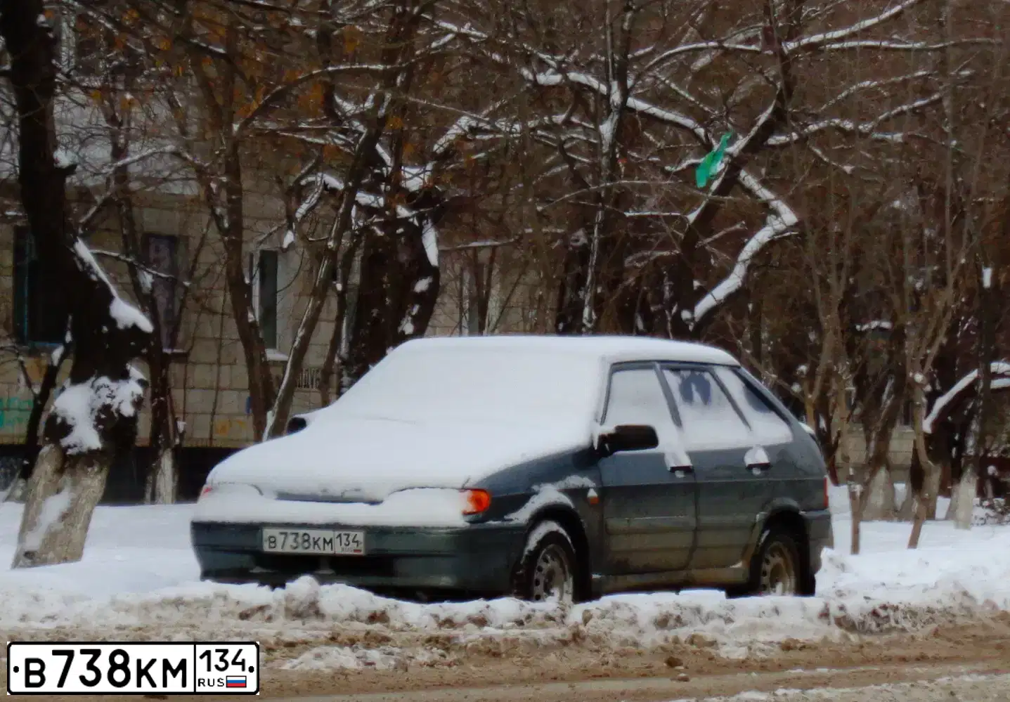 Фото автомобиля LADA 2114 SAMARA, 2008 — госномер В738КМ134. Цвет: СРЕДНИЙ СЕРО-ЗЕЛЕНЫЙ МЕТ
