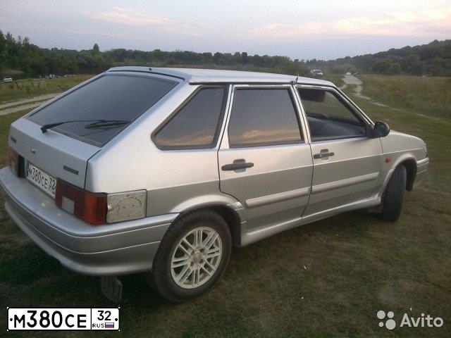 Фото автомобиля LADA 2114 SAMARA, 2009 — госномер М380СЕ32. Цвет: СВЕТЛО-СЕРЕБРИСТЫЙ МЕТАЛЛ