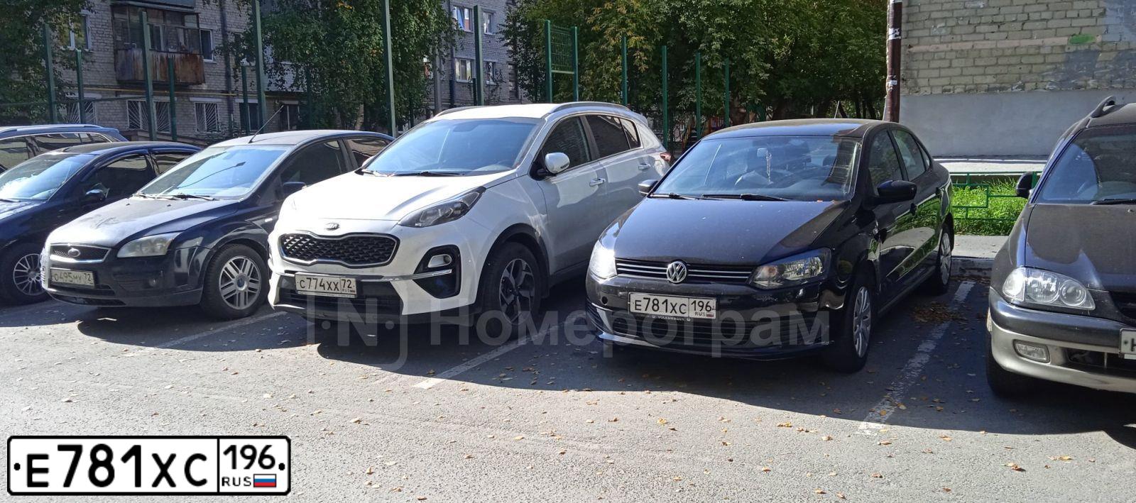 Фото автомобиля VOLKSWAGEN POLO, 2015 — госномер Е781ХС196. Цвет: ЧЕРНЫЙ