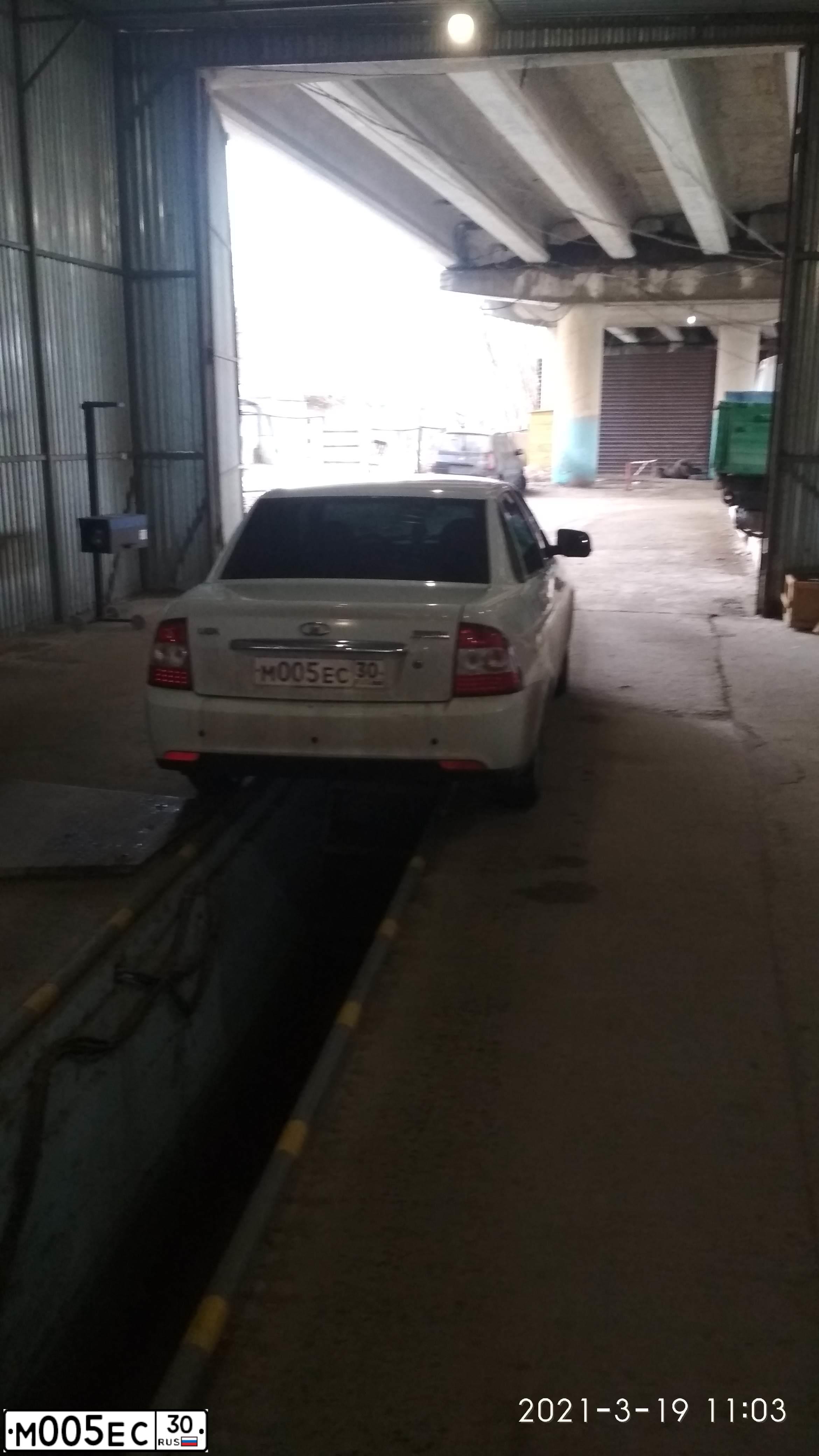 Фото автомобиля TOYOTA CAMRY, 2008 — госномер О666КУ30. Цвет: ЧЕРНЫЙ