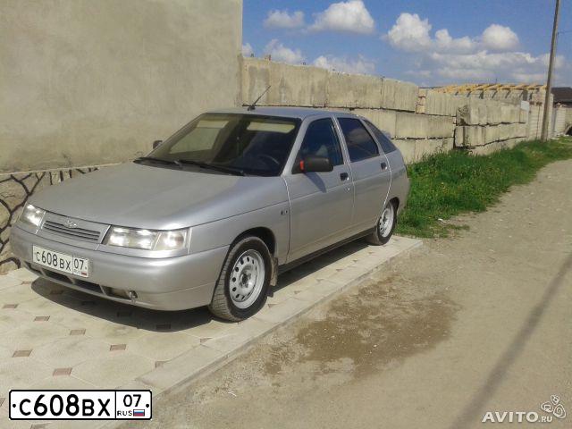 Фото автомобиля LADA 2112, 2004 — госномер А620УН90. Цвет: БЕЛЫЙ