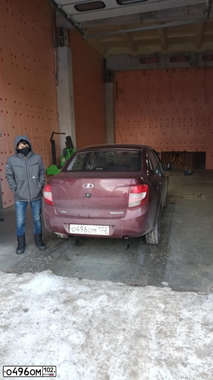 Фото автомобиля LADA 2190 GRANTA, 2013 — госномер О496ОМ102