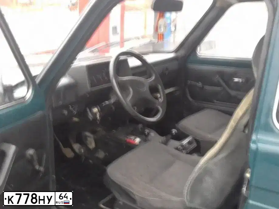 Фото автомобиля LADA 2121 NIVA, 2001 — госномер Р052КХ48. Цвет: СИНЕ ЗЕЛЕНЫЙ