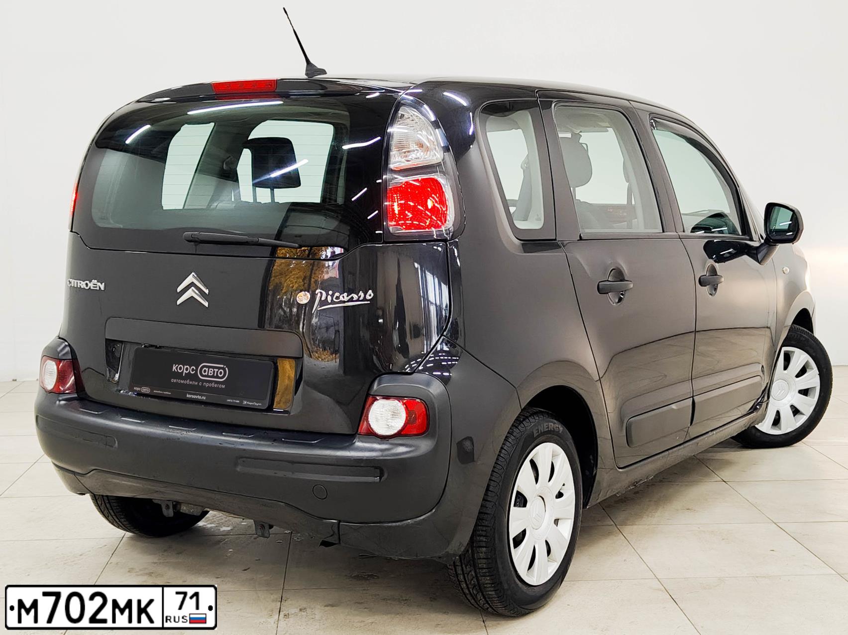 Фото автомобиля CITROEN C3 PICASSO, 2011 — госномер М702МК71. Цвет: ЧЕРНЫЙ