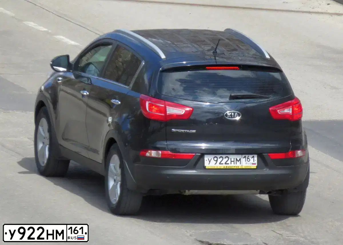 Фото автомобиля KIA SPORTAGE, 2011 — госномер У922НМ161. Цвет: ЧЕРНЫЙ