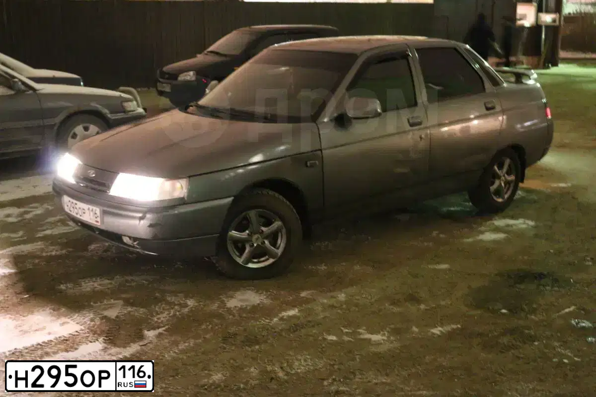 Фото автомобиля LADA 2110, 2005 — госномер Н295ОР116. Цвет: средний серо-зеленый металлик