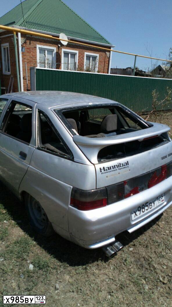 Фото автомобиля LADA 2112, 2005 — госномер Х985ВУ123. Цвет: СВЕТЛО СЕРЕБРИСТЫЙ МЕТАЛЛ