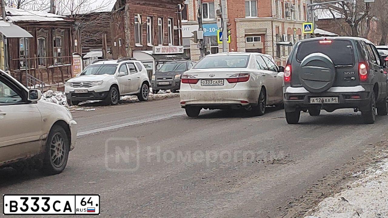 Фото автомобиля HONDA ACCORD, 2012 — госномер В333СА64. Цвет: ЧЕРНЫЙ