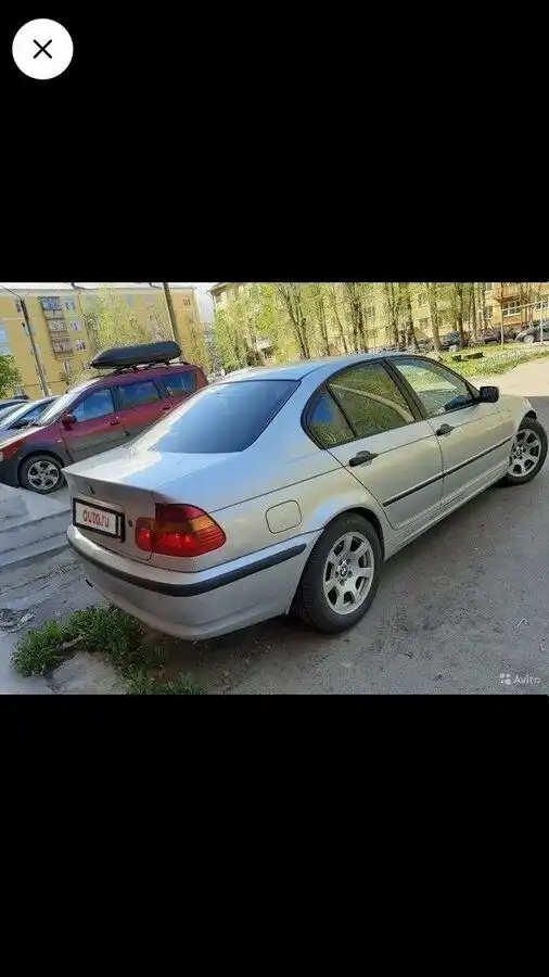 Фото автомобиля BMW SERIE 3, 2002 — госномер Е700ХР77. Цвет: Серебристый
