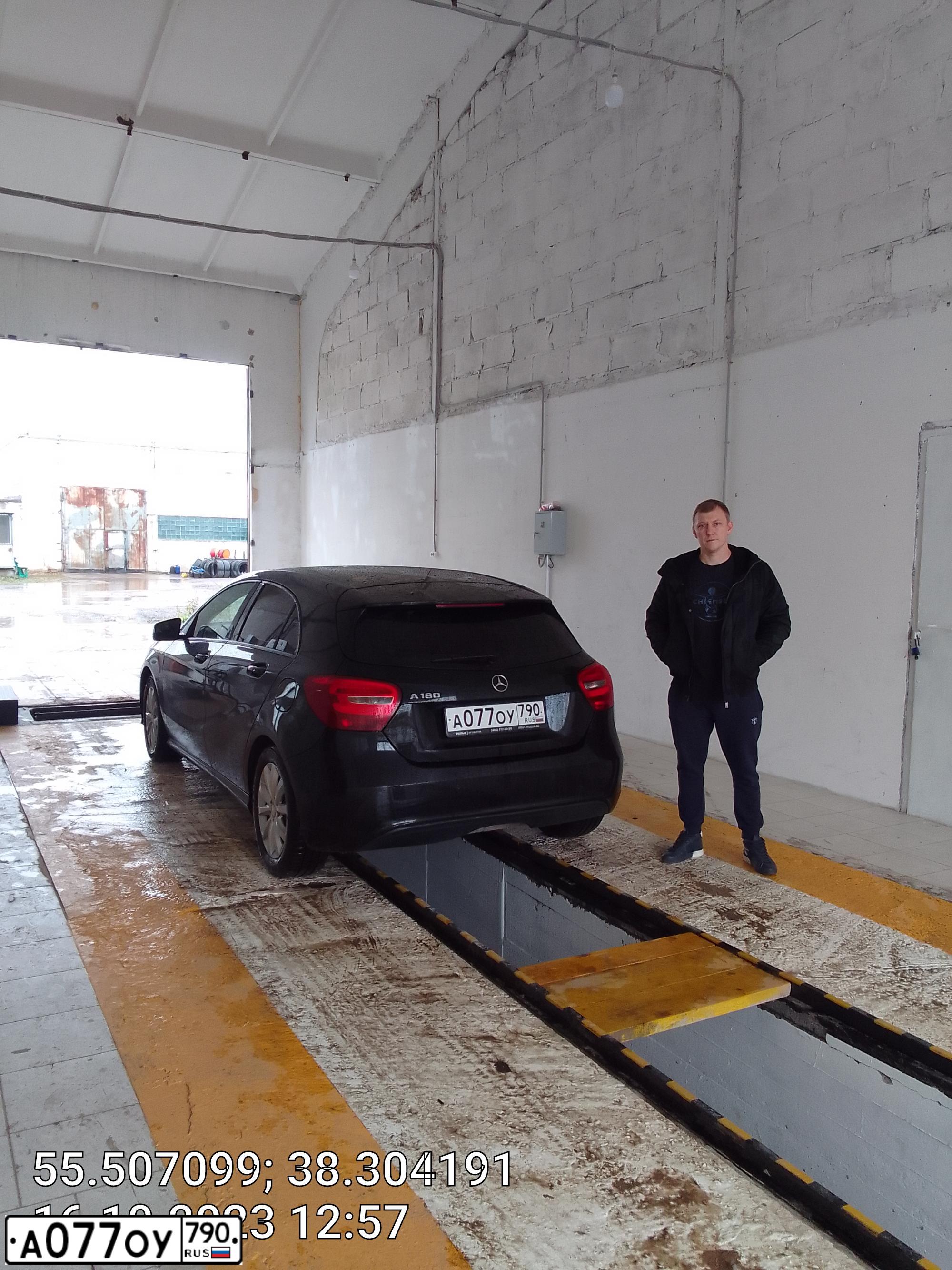 Фото автомобиля MERCEDES A-KLASSE, 2016 — госномер А077ОУ790. Цвет: ЧЕРНЫЙ