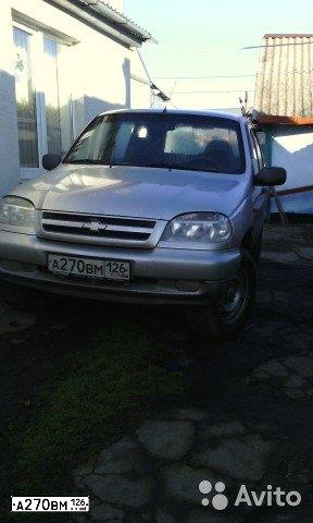 Фото автомобиля CHEVROLET NIVA, 2007 — госномер А270ВМ126. Цвет: СВЕТЛО-СЕРЕБР.МЕТАЛЛИК