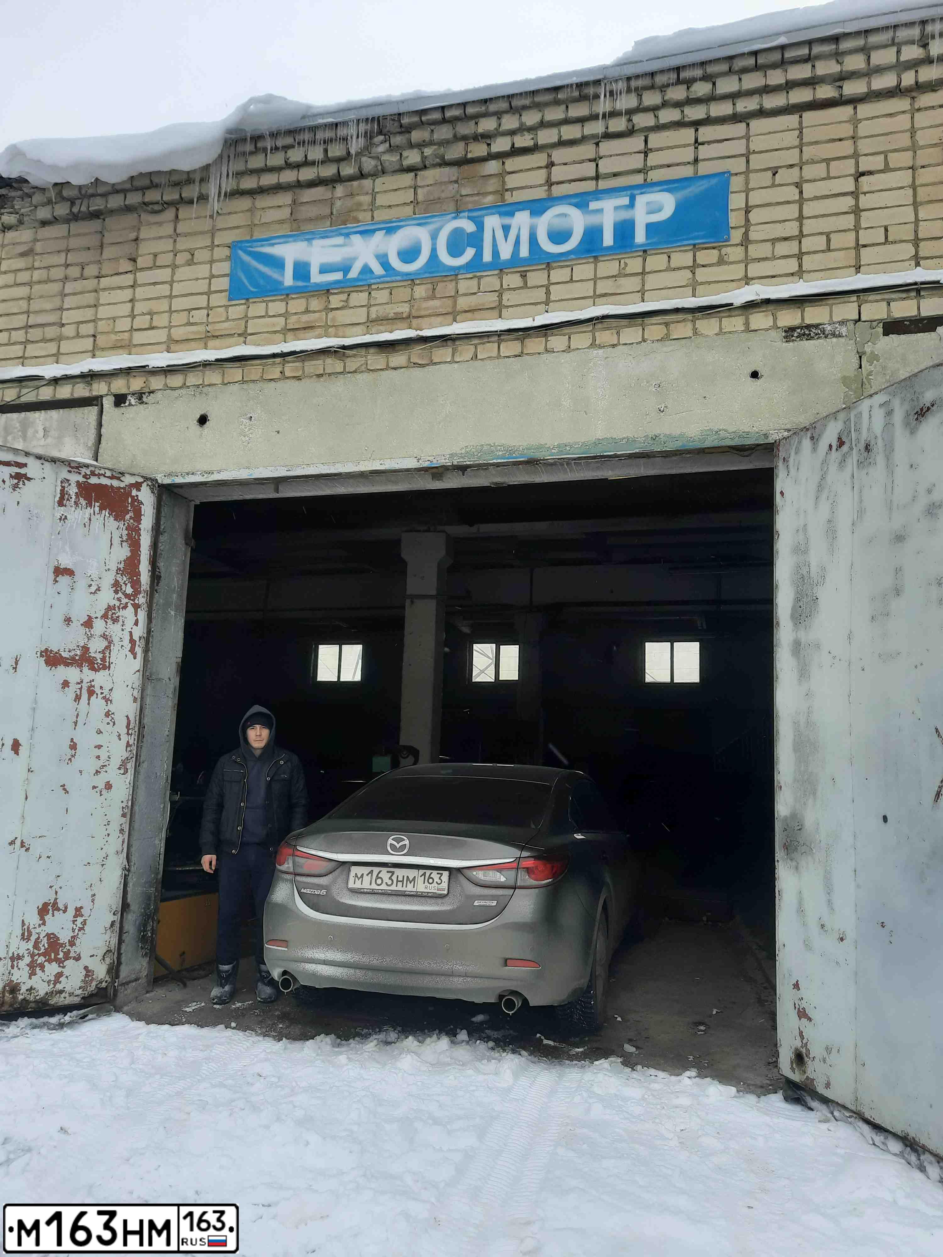 Фото автомобиля NISSAN JUKE, 2011 — госномер М163НМ163. Цвет: Красный