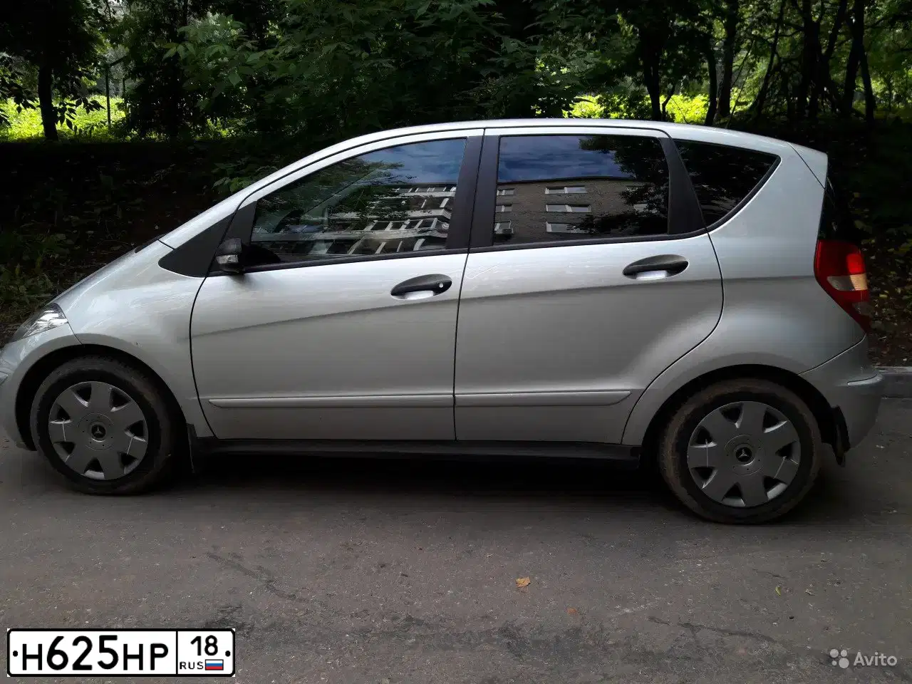 Фото автомобиля MERCEDES A-KLASSE, 2008 — госномер Н625НР18. Цвет: СЕРЕБРИСТЫЙ