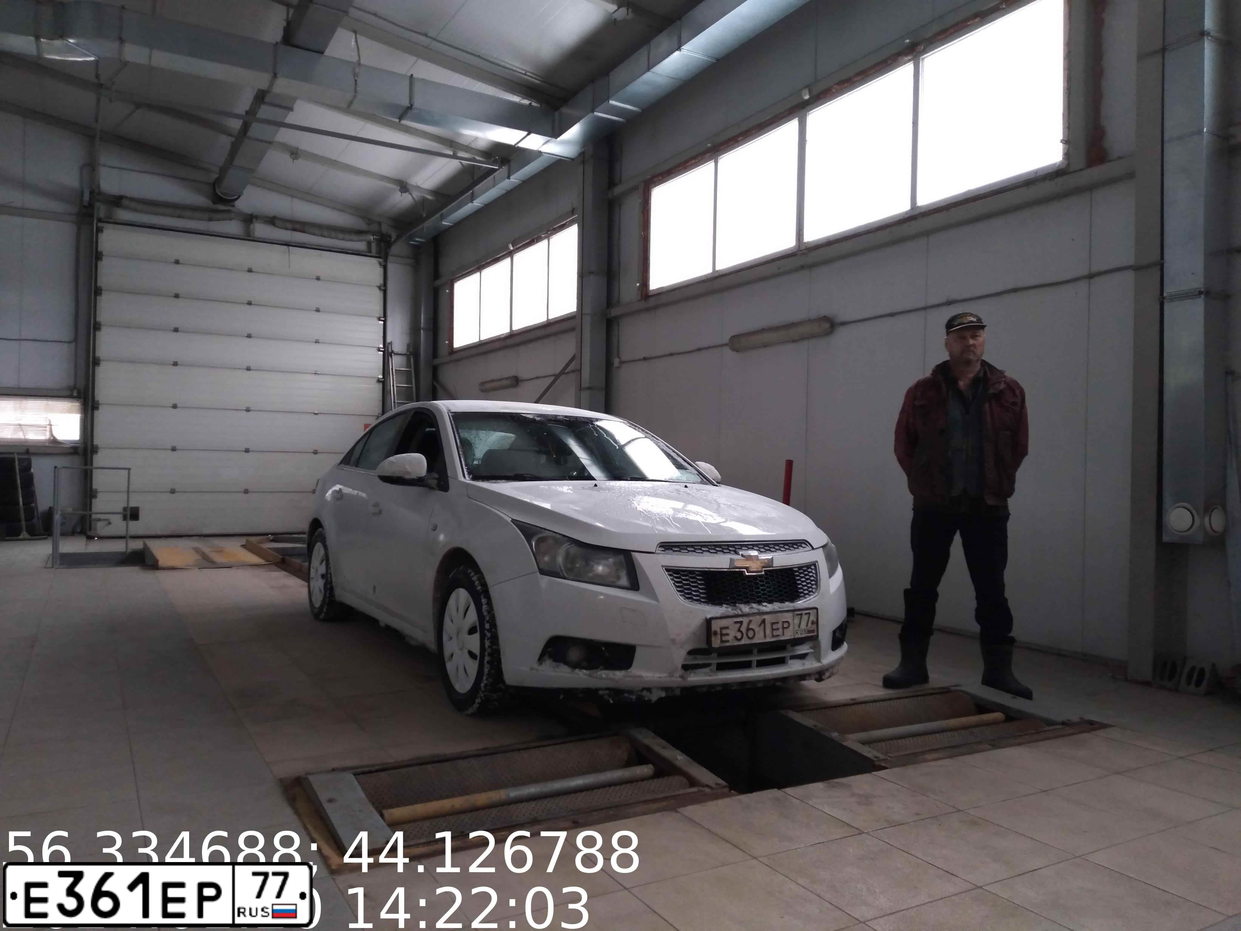Фото автомобиля CHEVROLET CRUZE, 2012 — госномер А466НЕ252