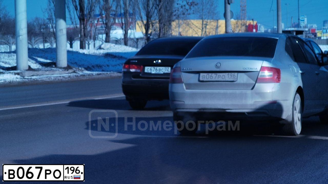 Фото автомобиля SKODA OCTAVIA, 2015 — госномер В067РО196. Цвет: СЕРЕБРИСТЫЙ