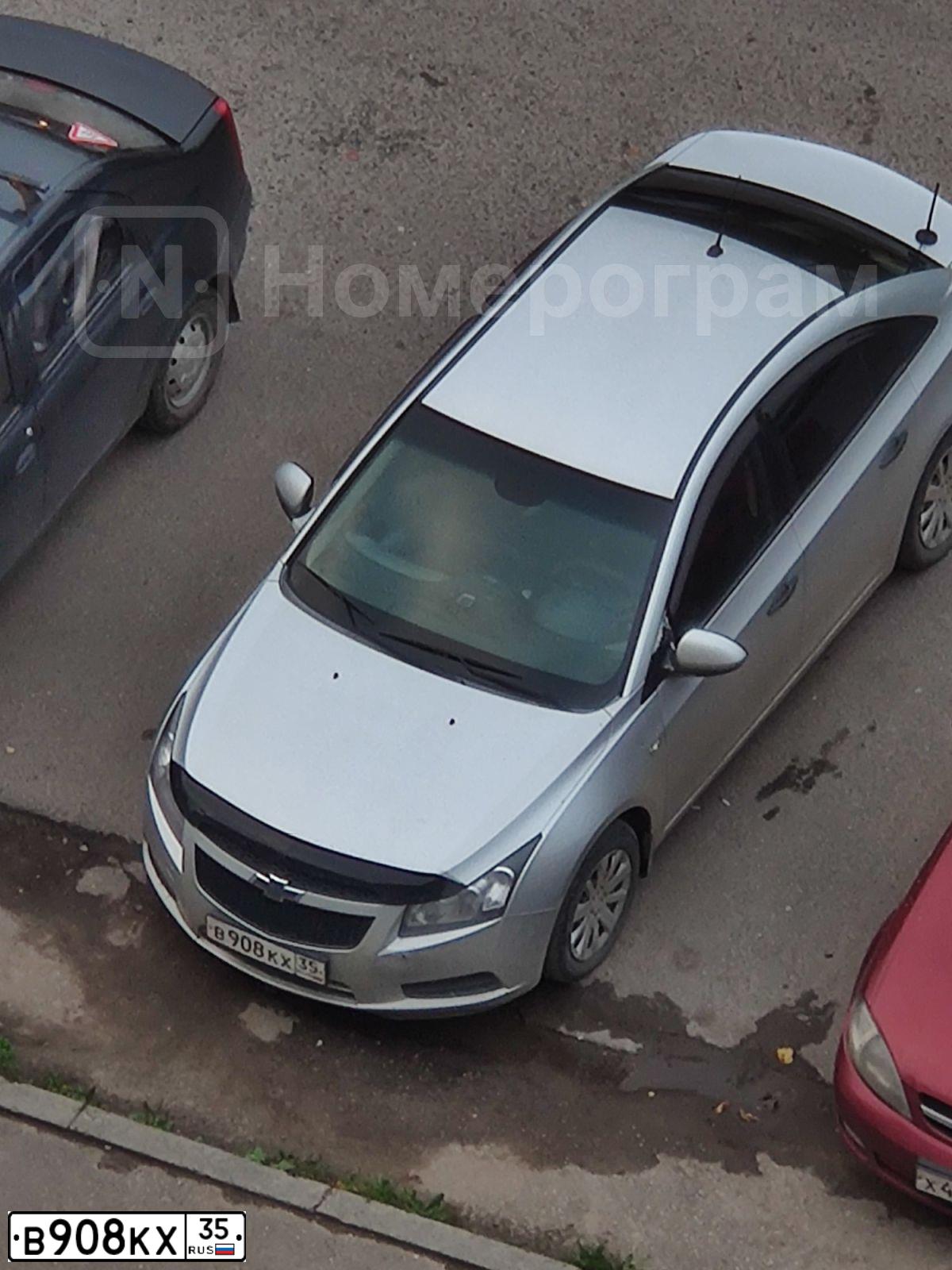 Фото автомобиля CHEVROLET CRUZE, 2011 — госномер В908КХ35. Цвет: СЕРЕБРИСТЫЙ МЕТАЛЛИК