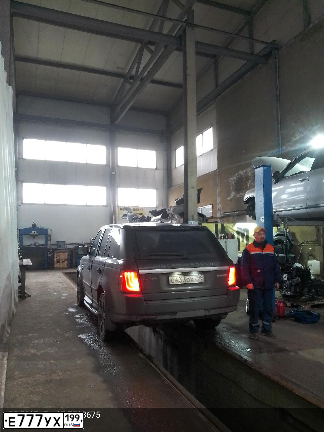 Фото автомобиля LEXUS LX, 2008 — госномер Н787СУ98. Цвет: ЧЕРНЫЙ