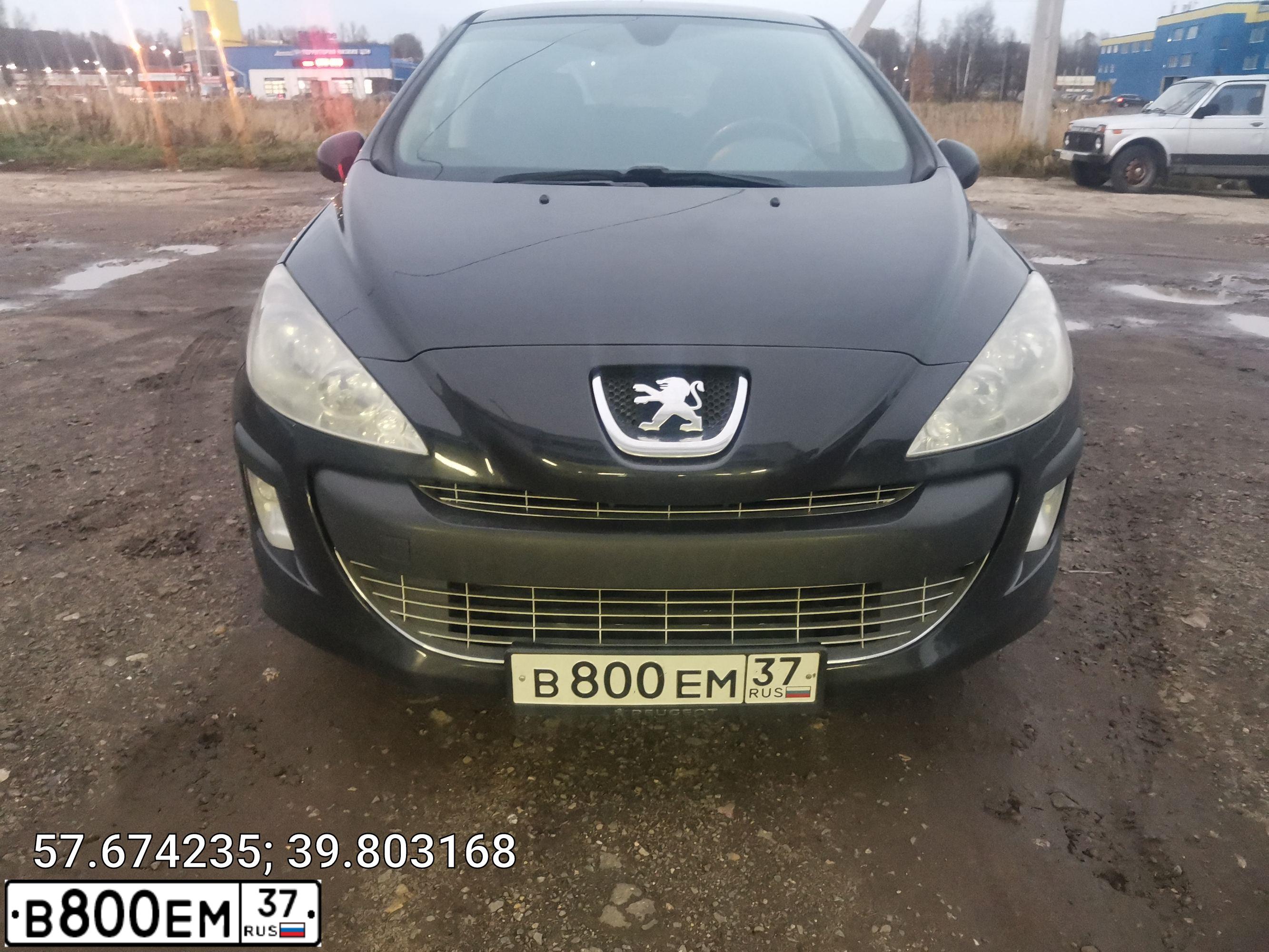 Фото автомобиля PEUGEOT 308, 2008 — госномер В800ЕМ37. Цвет: ЧЕРНЫЙ