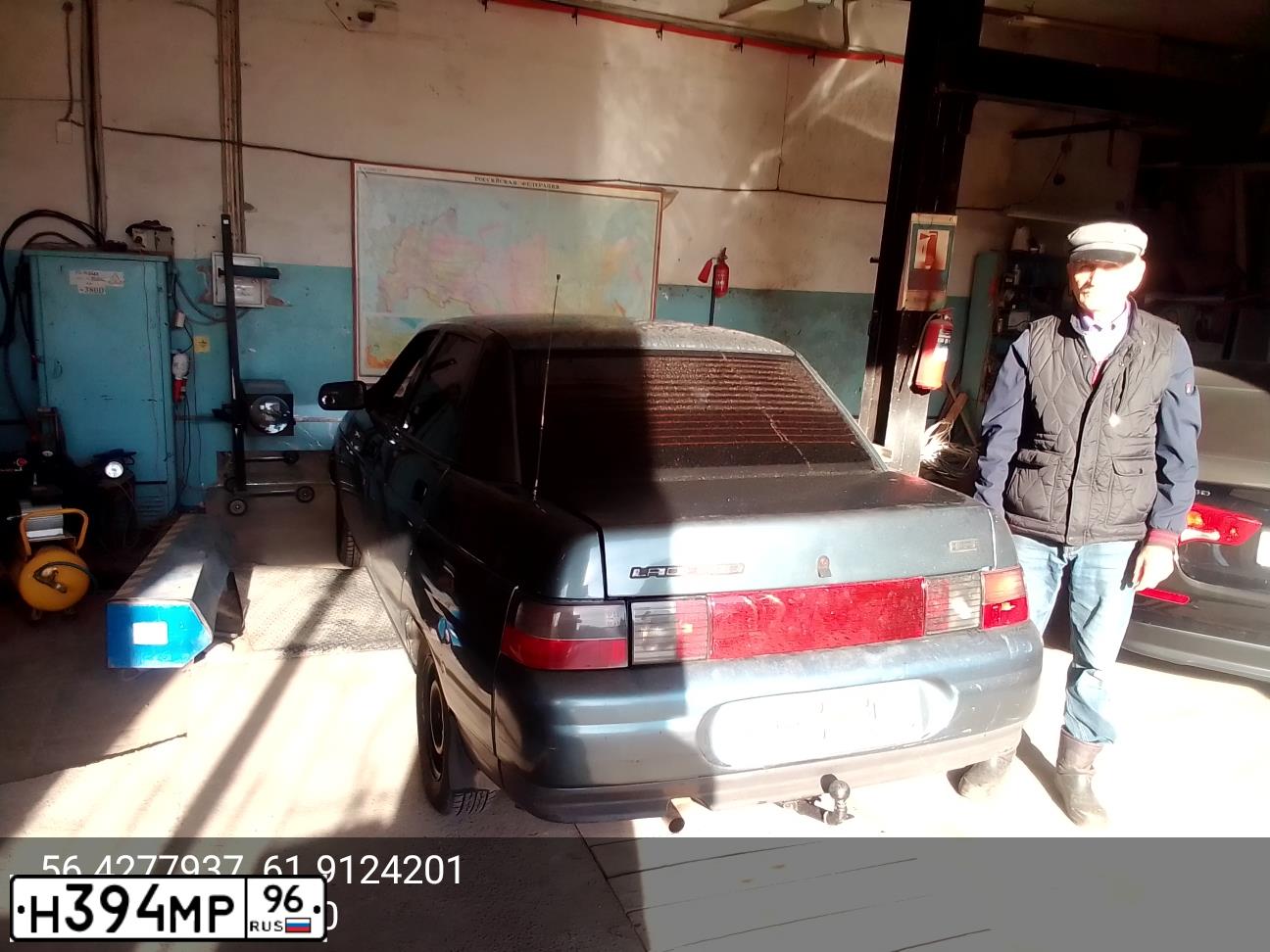 Фото автомобиля LADA 2110, 2000 — госномер С475ТН196