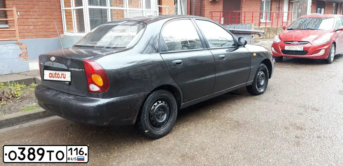 Фото автомобиля HYUNDAI SOLARIS, 2011 — госномер О389ТО116. Цвет: КРАСНЫЙ ГРАНАТ