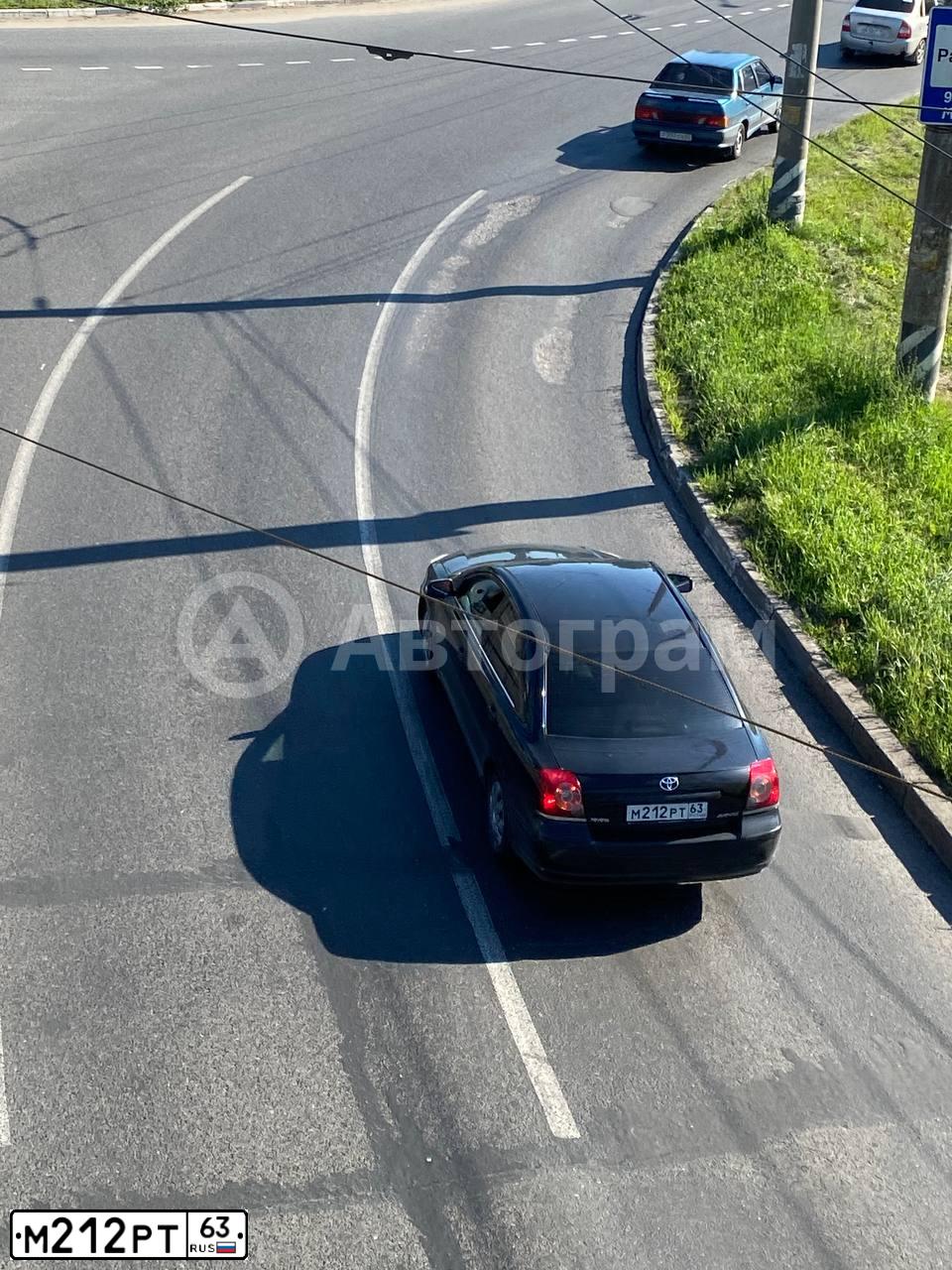 Фото автомобиля TOYOTA AVENSIS, 2006 — госномер М212РТ63. Цвет: ЧЕРНЫЙ