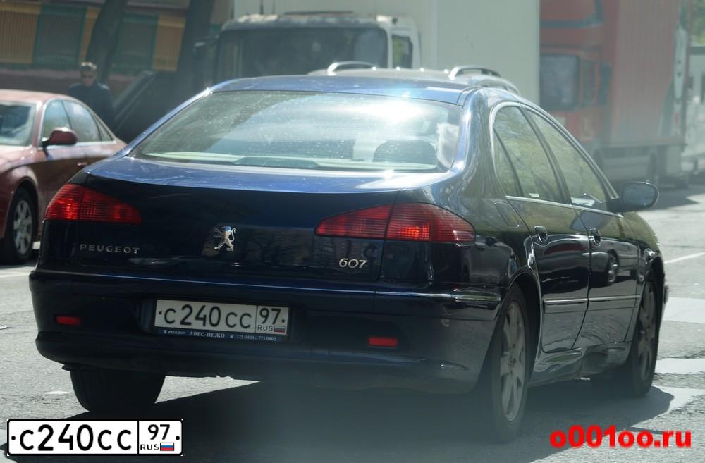 Фото автомобиля PEUGEOT 607, 2005 — госномер С240СС97. Цвет: ТЕМНО-СИНИЙ