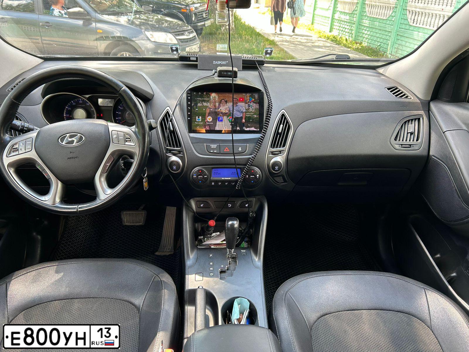 Фото автомобиля VOLKSWAGEN TIGUAN, 2013 — госномер Е800УН13. Цвет: Белый
