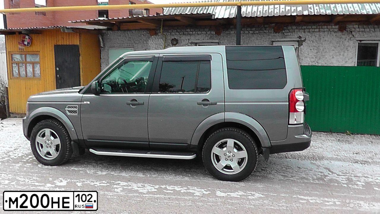 Фото автомобиля LANDROVER DISCOVERY, 2010 — госномер М200НЕ102. Цвет: ТЕМНО-СЕРЫЙ