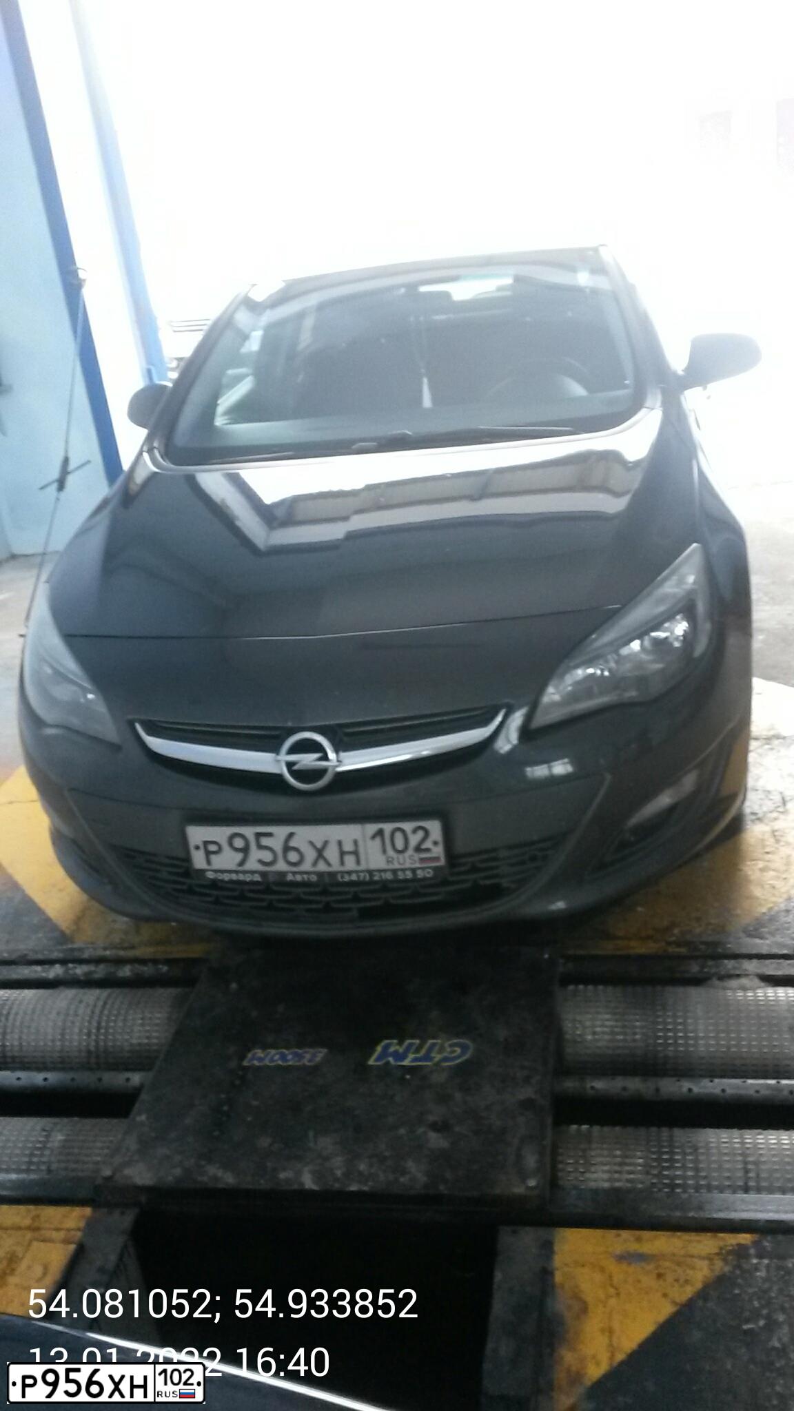 Фото автомобиля OPEL ASTRA, 2014 — госномер Р956ХН102. Цвет: ЧЕРНЫЙ МЕТАЛЛИК