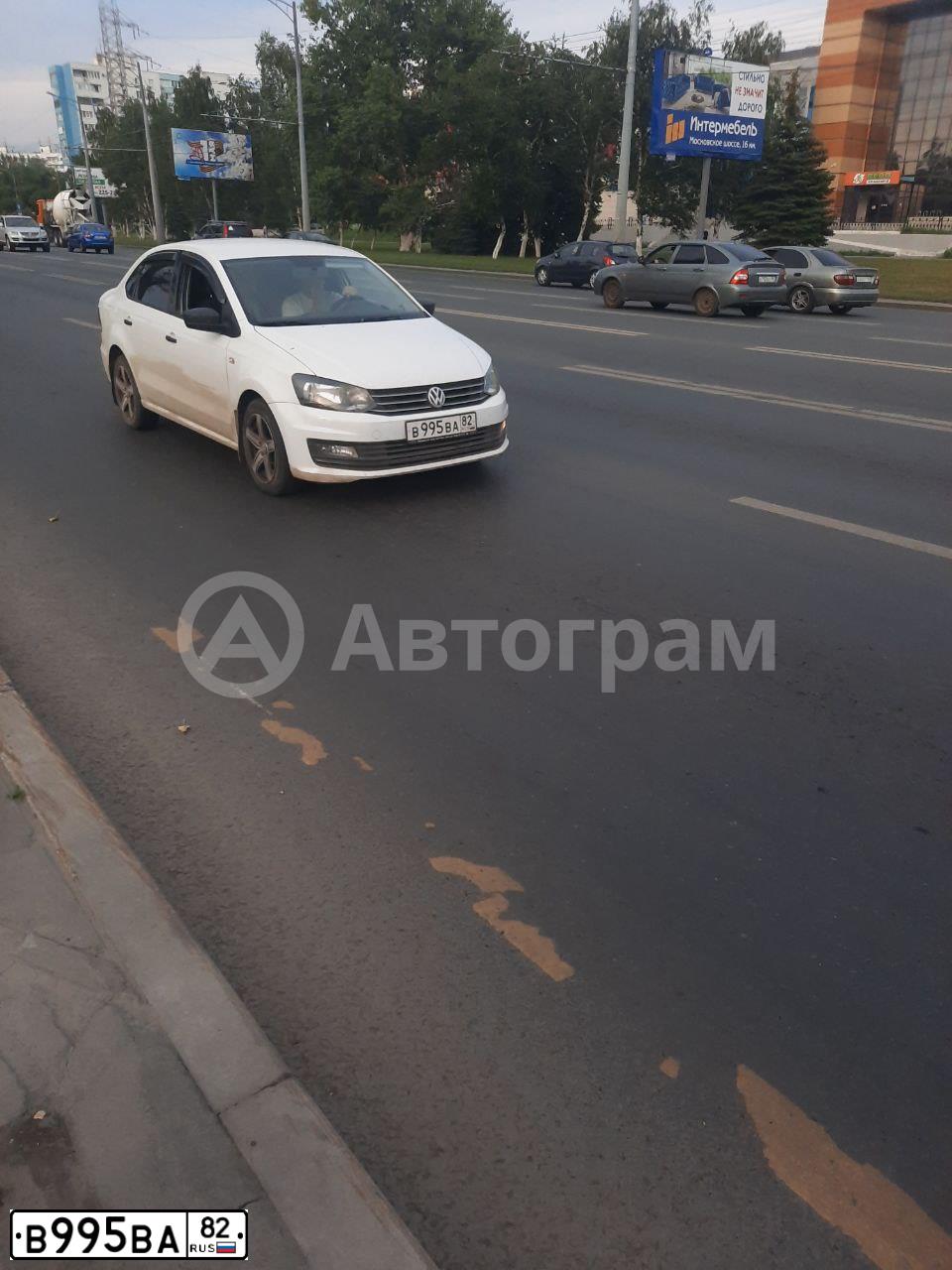 Фото автомобиля VOLKSWAGEN POLO, 2016 — госномер В995ВА82. Цвет: БЕЛЫЙ