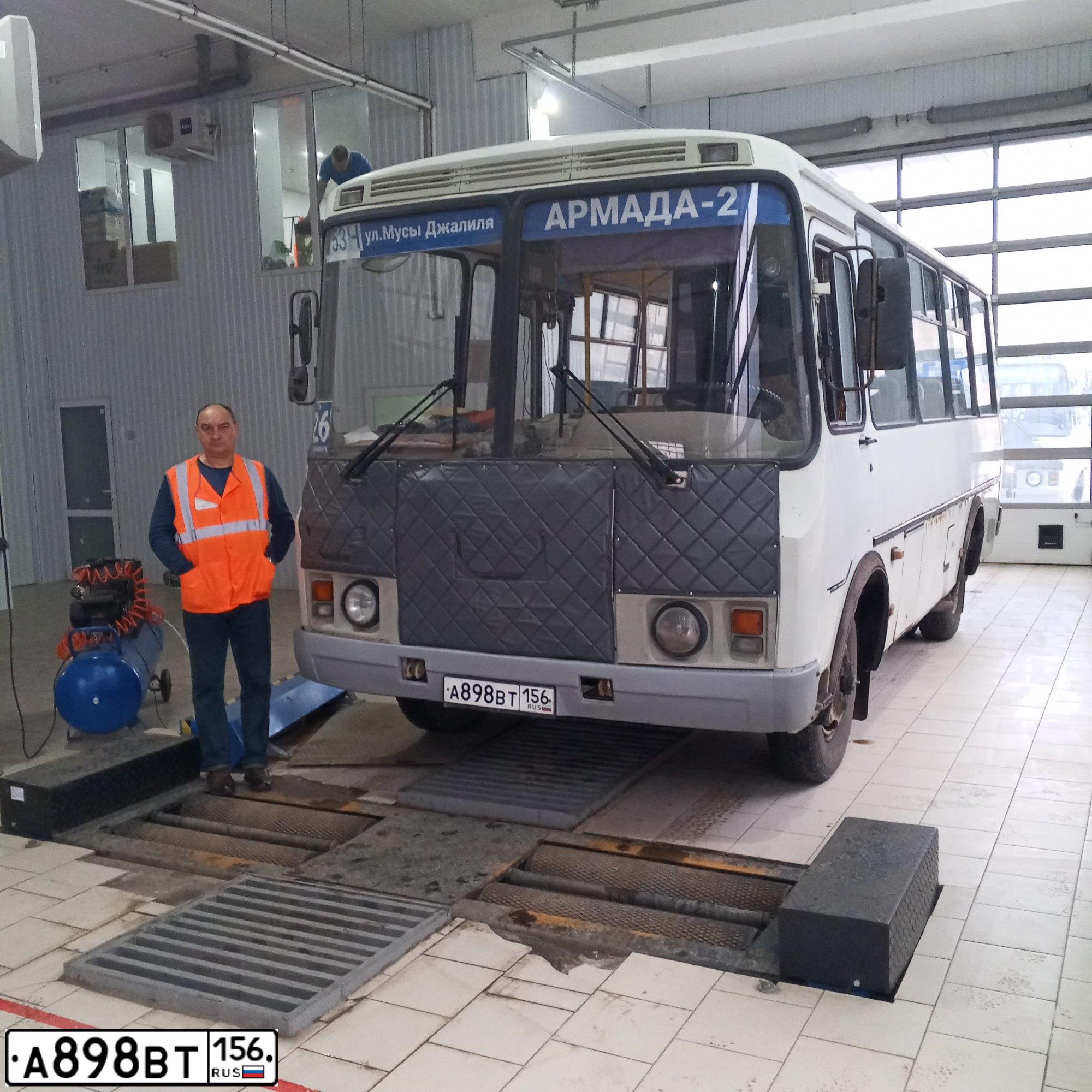 Фото автомобиля PAZ 3205, 2013 — госномер А898ВТ156. Цвет: Белый