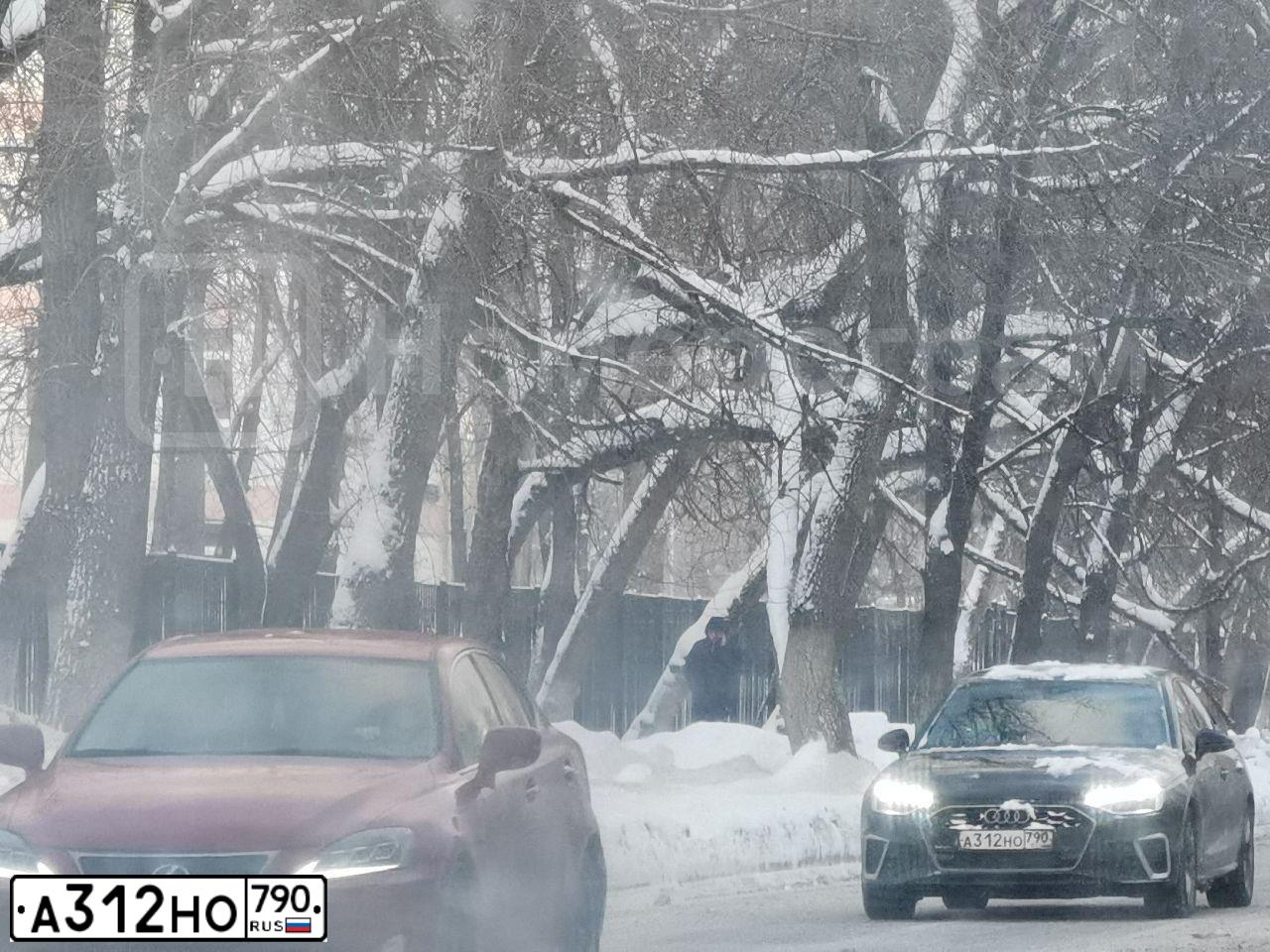 Фото автомобиля AUDI A4, 2021 — госномер Е362ВА977. Цвет: ЧЕРНЫЙ