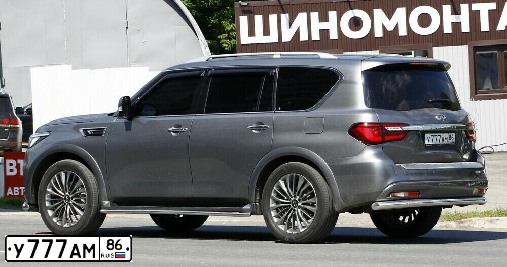 Фото автомобиля INFINITI QX80 /QX56/, 2018 — госномер Н500ОК72. Цвет: СЕРЫЙ