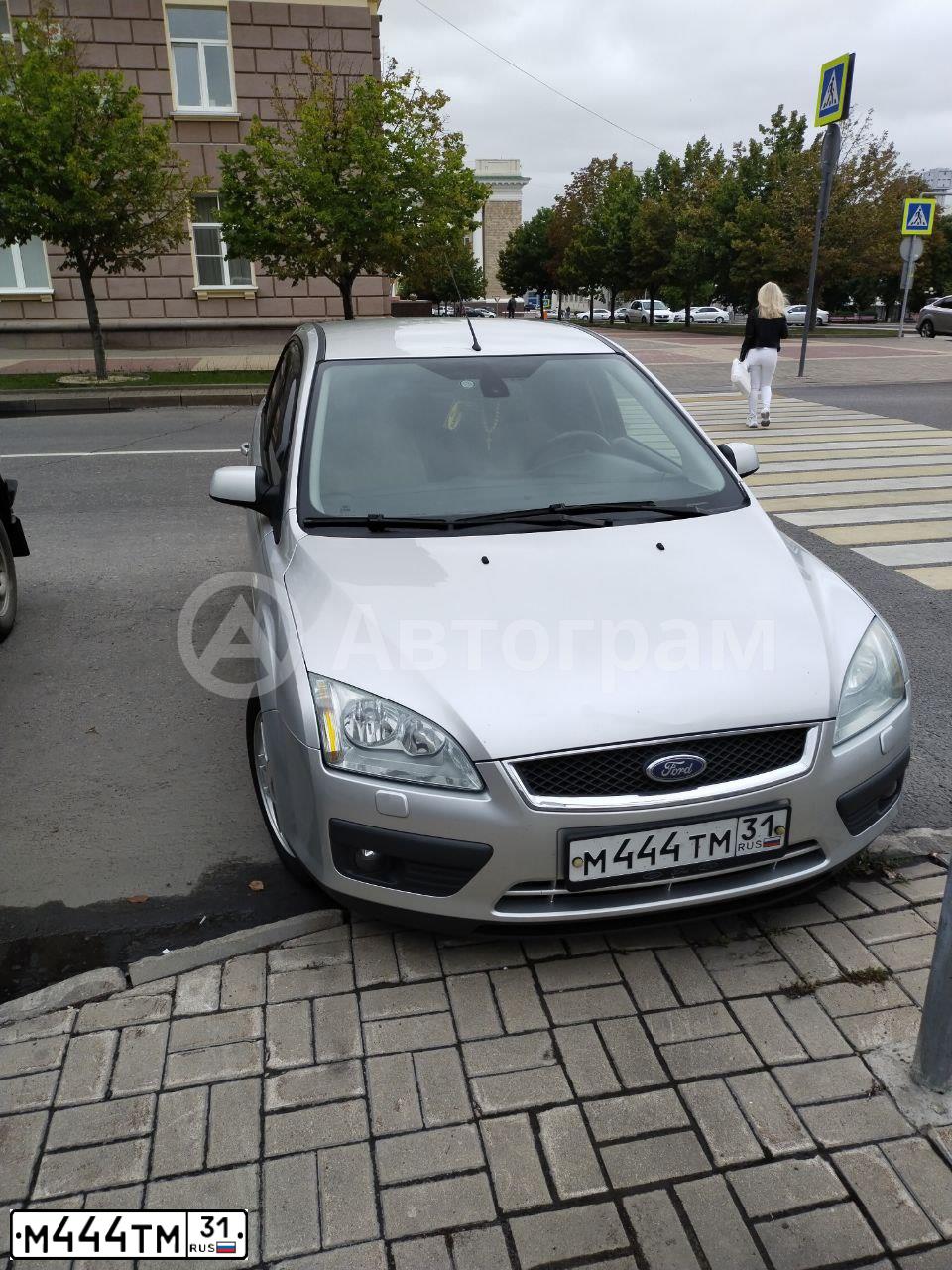 Фото автомобиля FORD FOCUS, 2006 — госномер Е730УО31. Цвет: СЕРЕБРИСТЫЙ
