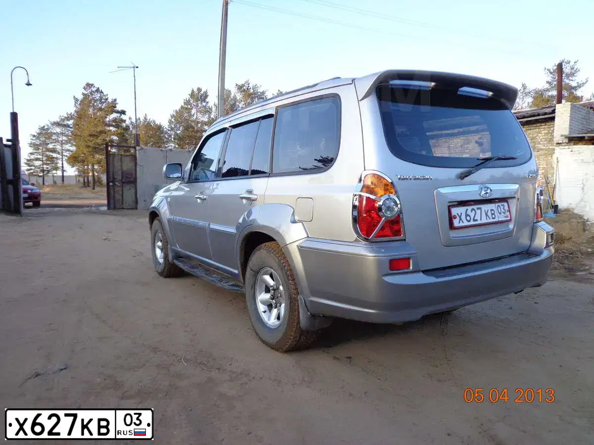 Фото автомобиля HYUNDAI TERRACAN, 2001 — госномер Х627КВ03. Цвет: СЕРЫЙ ТЕМНО-СЕРЫЙ