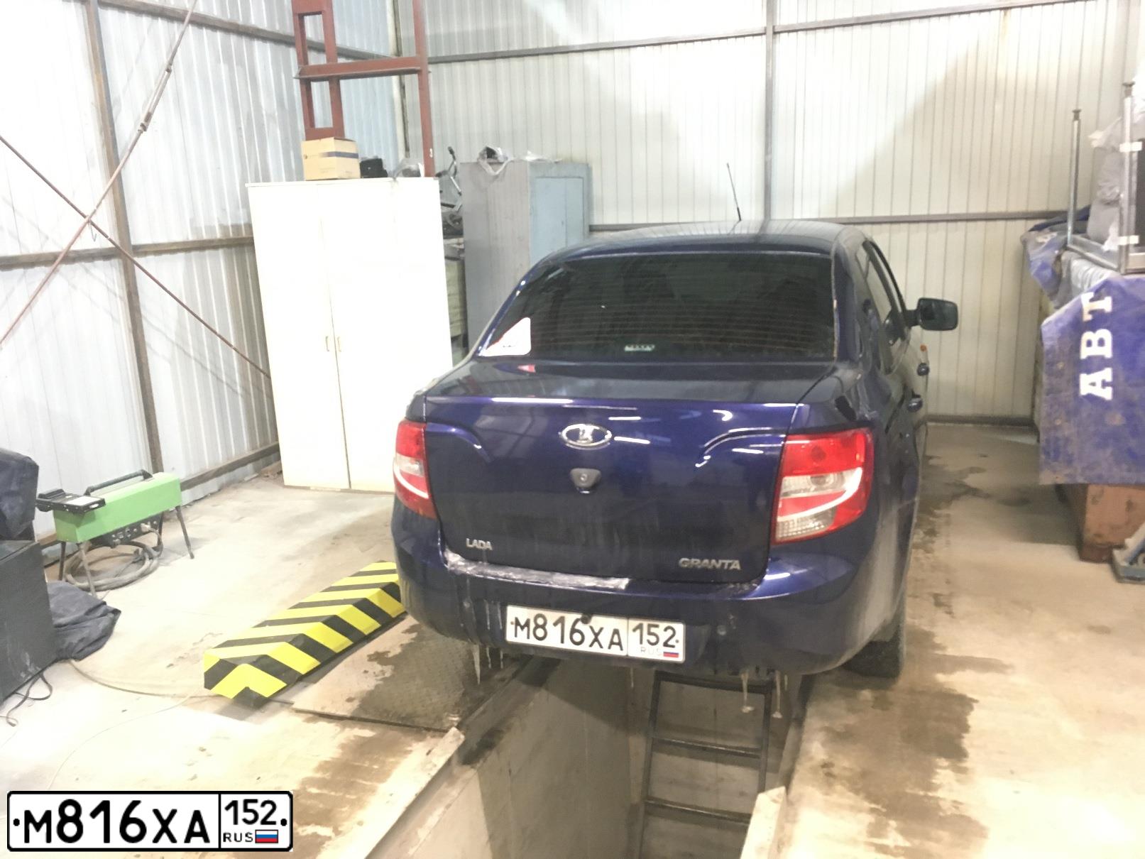 Фото автомобиля LADA 2190 GRANTA, 2013 — госномер М816ХА152