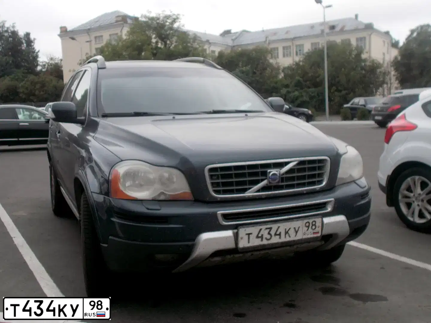 Фото автомобиля VOLVO XC90, 2007 — госномер Т434КУ98. Цвет: СИНИЙ