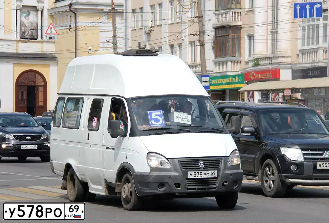 Фото автомобиля GAZ 3221 EL, 2011 — госномер Н217НМ62. Цвет: Белый