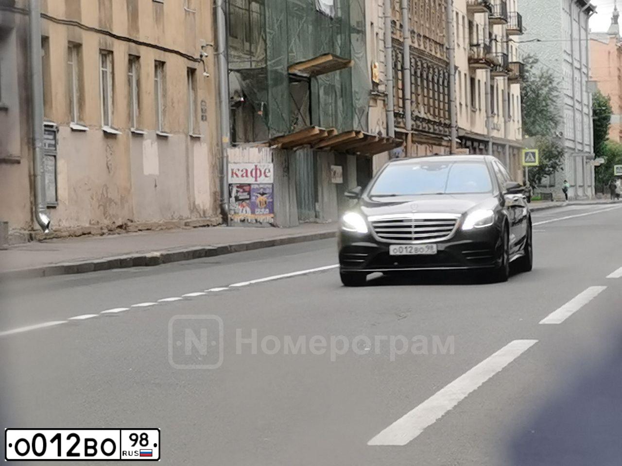 Фото автомобиля MERCEDES-BENZ S350, 2020 — госномер Т090РТ198. Цвет: ЧЕРНЫЙ