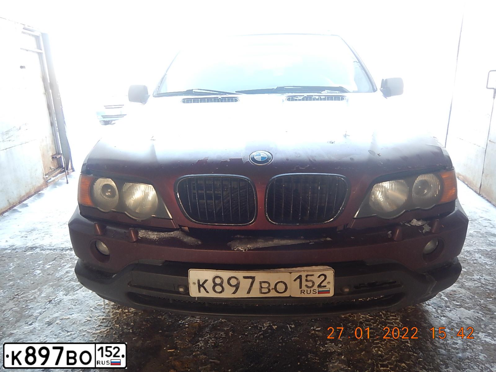 Фото автомобиля BMW X5, 2001 — госномер О879РК46. Цвет: Красный