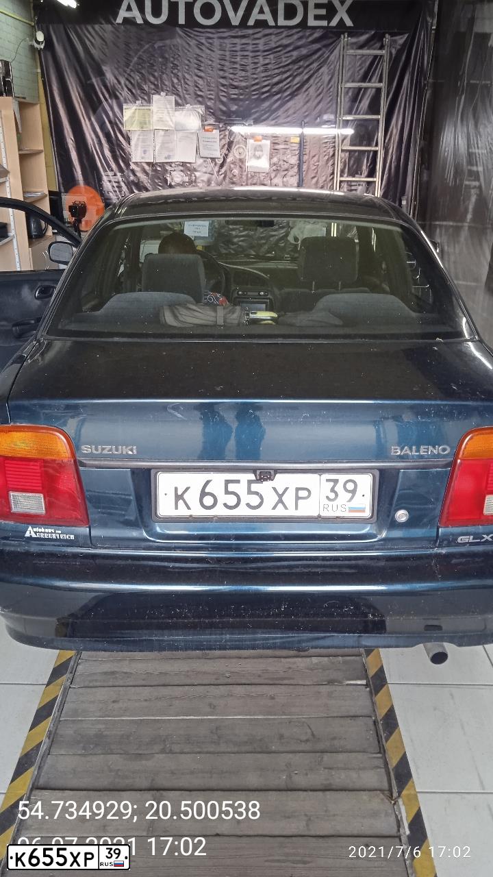 Фото автомобиля SUZUKI BALENO, 1996 — госномер К655ХР39. Цвет: ЗЕЛЕНЫЙ