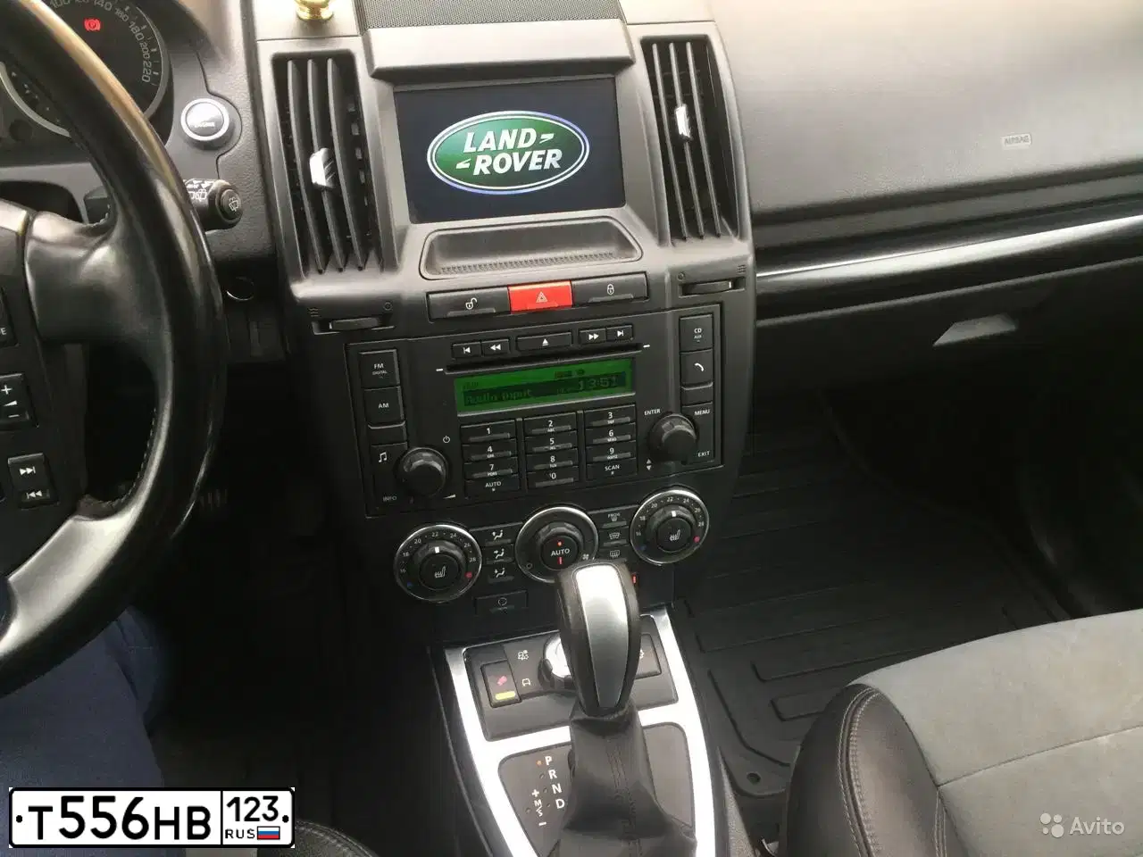 Фото автомобиля LAND ROVER FREELANDER, 2012 — госномер Р330ВР323