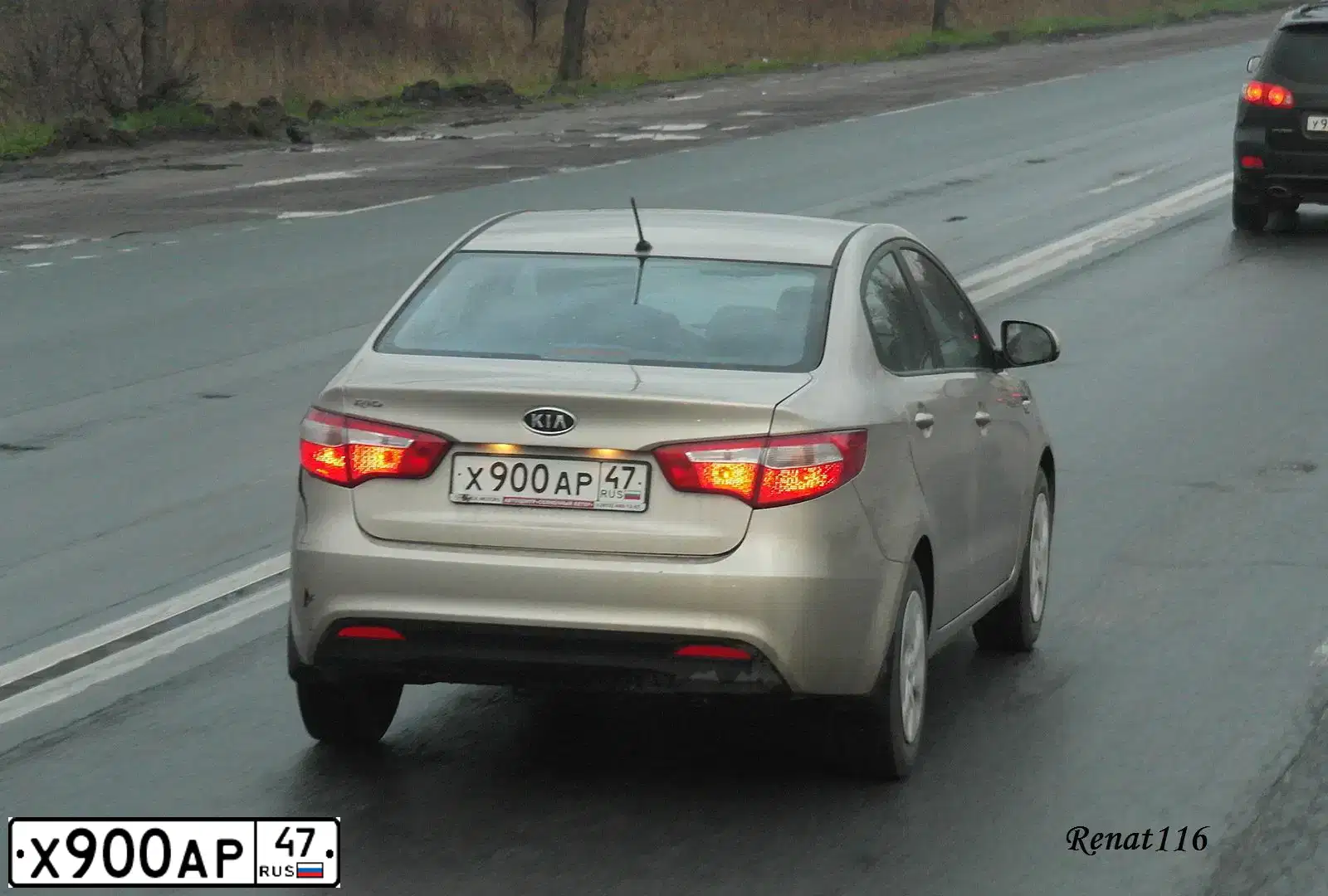 Фото автомобиля KIA RIO, 2012 — госномер Х900АР47. Цвет: БЕЖЕВЫЙ