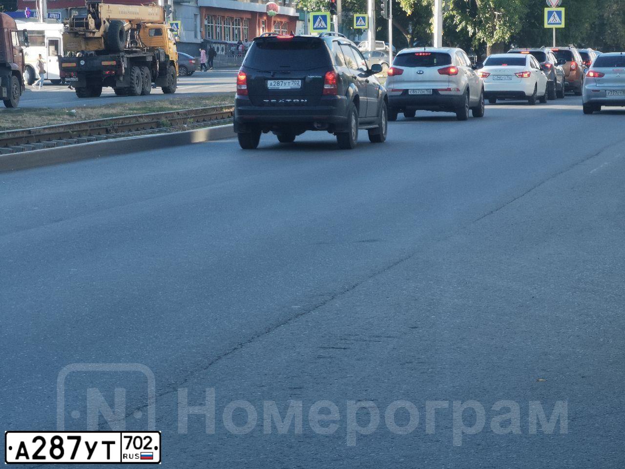 Фото автомобиля SSANGYONG REXTON, 2008 — госномер Р602УС159. Цвет: ЧЕРНЫЙ МЕТАЛЛИК