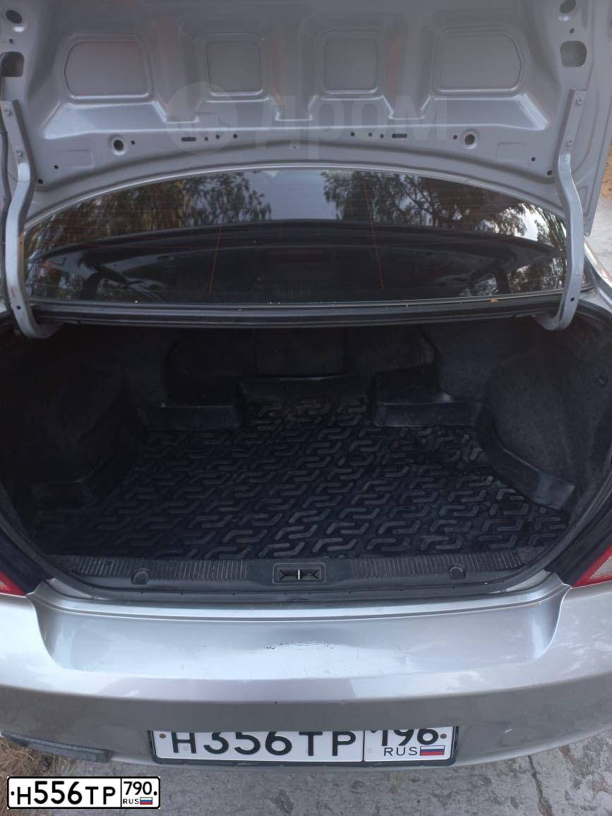 Фото автомобиля RENAULT LOGAN, 2014 — госномер Н556ТР790. Цвет: Белый